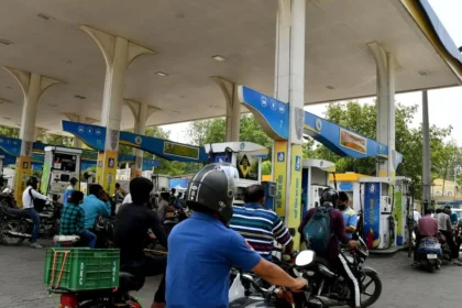 ‘No PUC, no fuel’ rule gets strict enforcement in Delhi