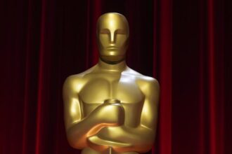 Oscar statuette for ‘Mr. Nobody Against Putin’ goes missing on flight