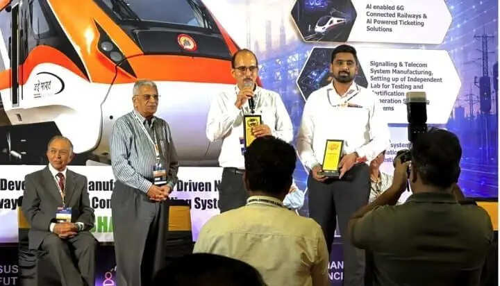 ​NCR officer wins IRSE award for AI-powered signalling innovation