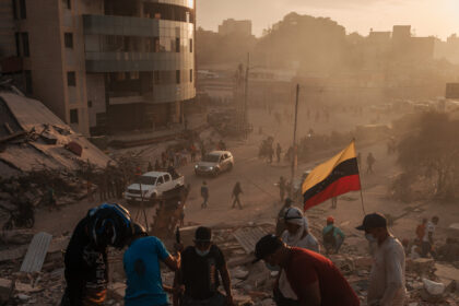 Venezuela Live Updates: Chaotic Rush to Help Victims Delays Some Rescues