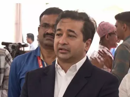 'वंदे मातरम' गाने से खत्म हो जाएगा मदरसों से आतंकवाद: नितेश राणे