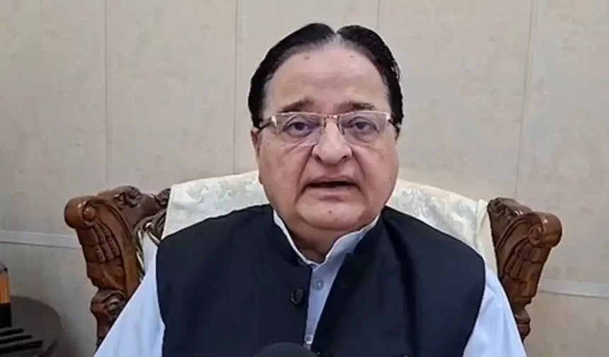 विकास के मुद्दों से हटकर हिंदू-मुस्लिम पर हो रही राजनीति: एसटी हसन