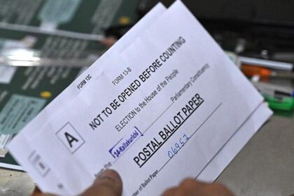 Voting patterns of government employees in recent elections | Data
